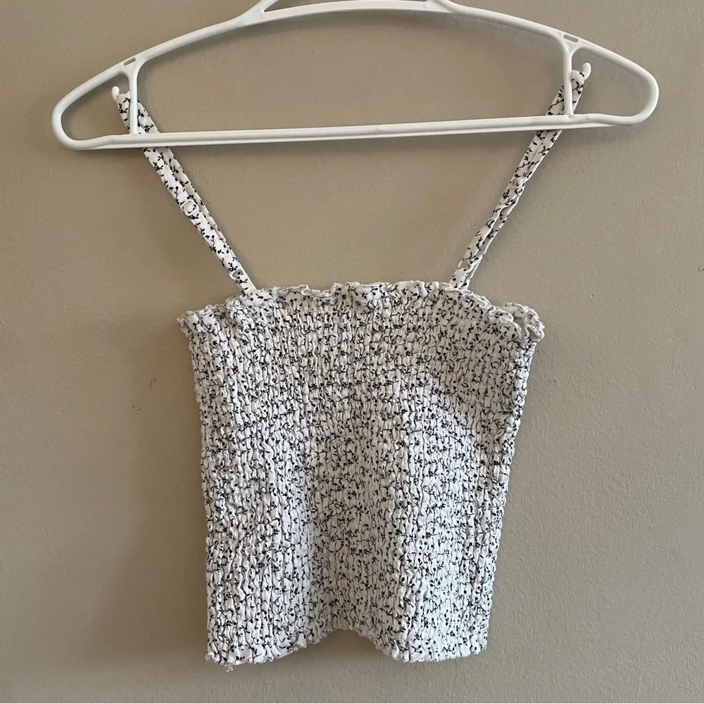 J. Galt White & Black Floral Smocked 100% Linen Tube Crop Top – One Size EUC - Picture 11 of 15